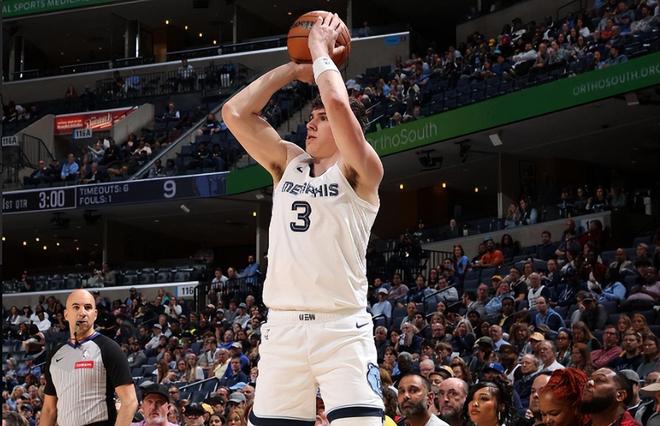 赛前体能课后，孟菲斯灰熊复出首秀备战欧篮联，信心回归，团队化学反应显著(孟菲斯灰熊vs独行侠)-南宫体育注册/下载